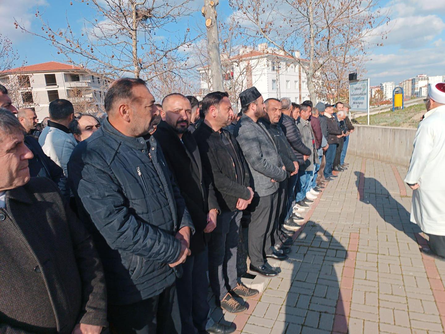 Etimesgut'ta Sevilen İzzet Sergek için Büyük İlgili Cenaze Töreni