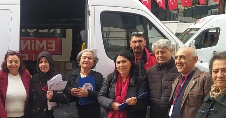 CHP Kadın Kolu, Keçiören'de Mahalle Sakinlerine Destek Verdi