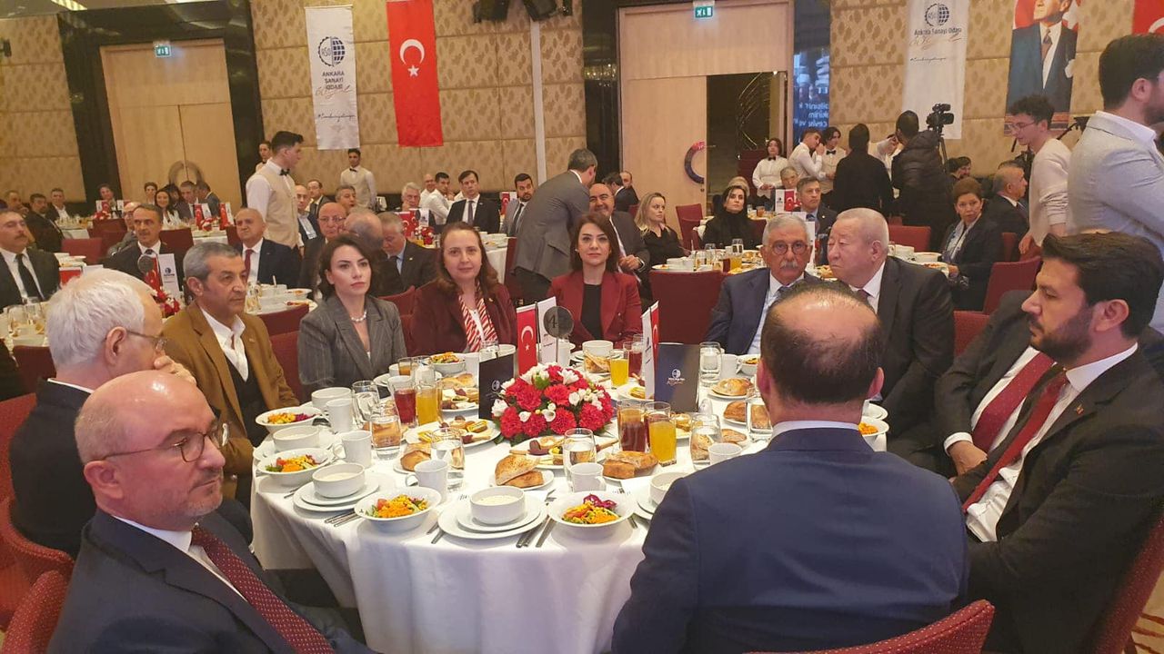 CHP Milletvekilleri Ankara Sanayi Odası İftar Yemeği ve Ödül Töreninde Buluştu