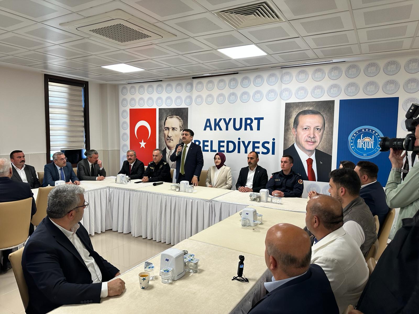 Akyurt'ta Bayramlaşma Programı Yoğun Katılımla Gerçekleşti