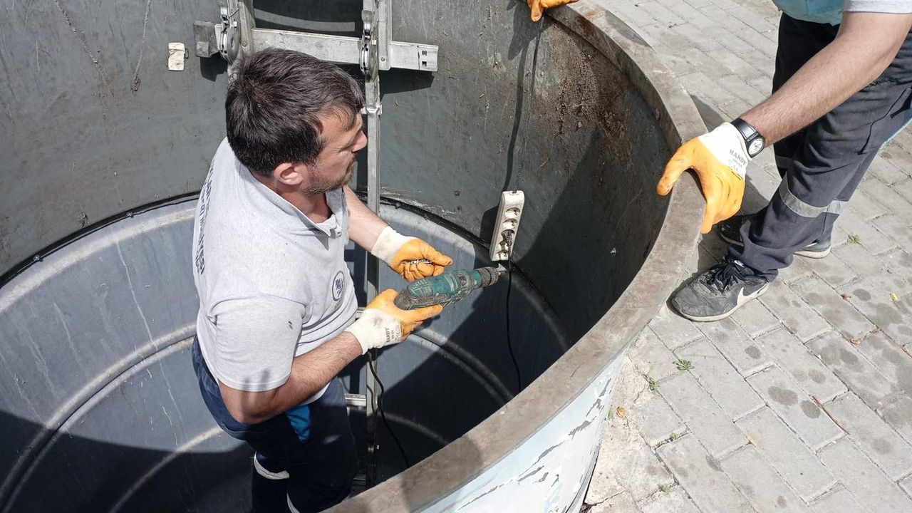 Yeni Uygulama ile Ankara Pursaklar'da Çöp Konteynerleri Yeniden Hayat Buluyor