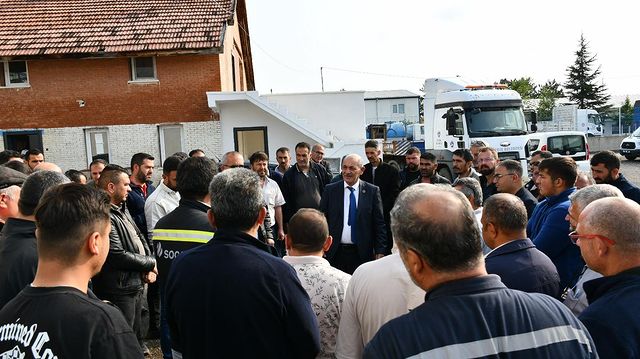 Kalecik Belediye Başkanı, İşçi Bayramı dolayısıyla yerel kamu kuruluşlarını ziyaret etti