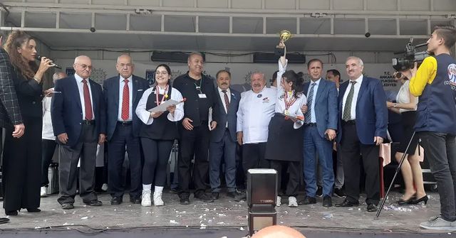 Geleneksel Kebap Yarışması ve Gençlik Şöleni Gerçekleşti