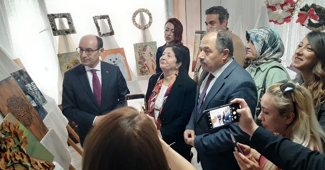 Yenimahalle'de Yeni Sanat Sergisi Düzenlendi