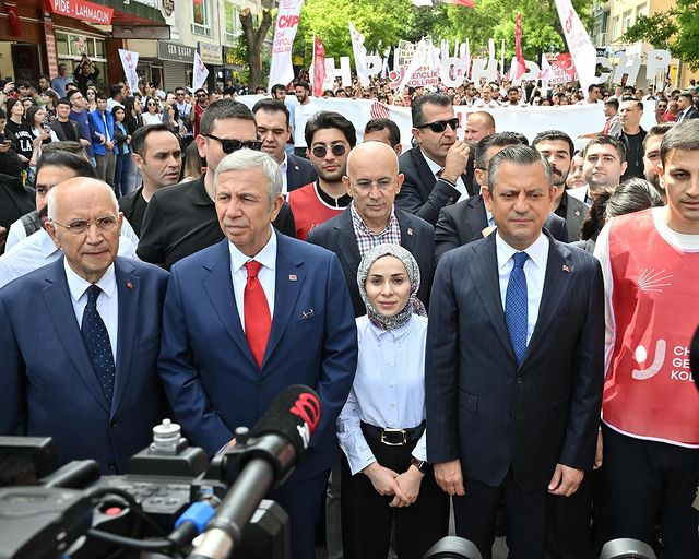 Ankara Büyükşehir Belediye Başkanı Mansur Yavaş, Gençlerle Buluştu