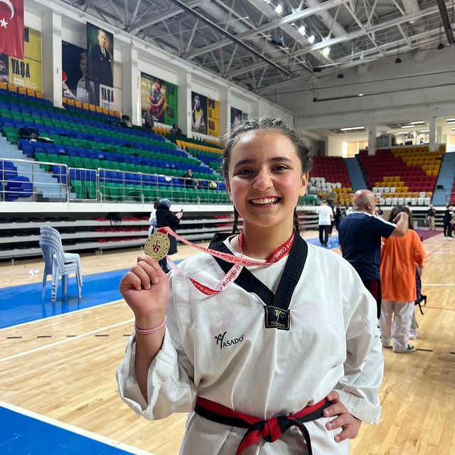 Elif Doğanbaz Taekwondo İl Seçmelerinde Şampiyon Oldu