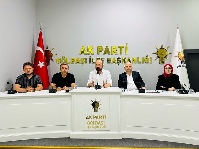 Gölbaşı AK Parti İlçe Teşkilatı Haftalık Toplantısını Gerçekleştirdi