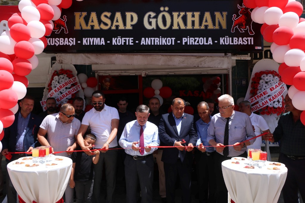 Hasanoğlan Bahçelievler Mahallesinde Yeni Bir Süpermarket Açıldı