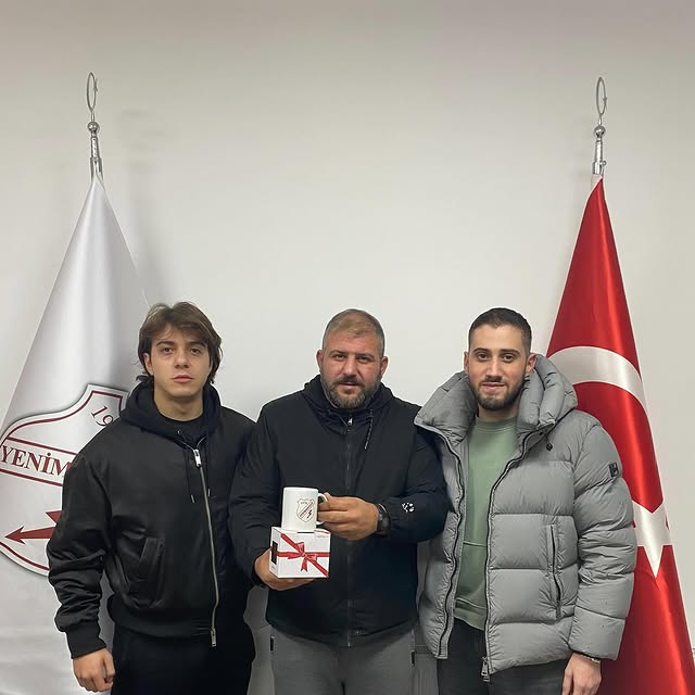 Yeni Mahallespor, Aylık Kampanyasına Eski Başkanlarından Destek Aldı