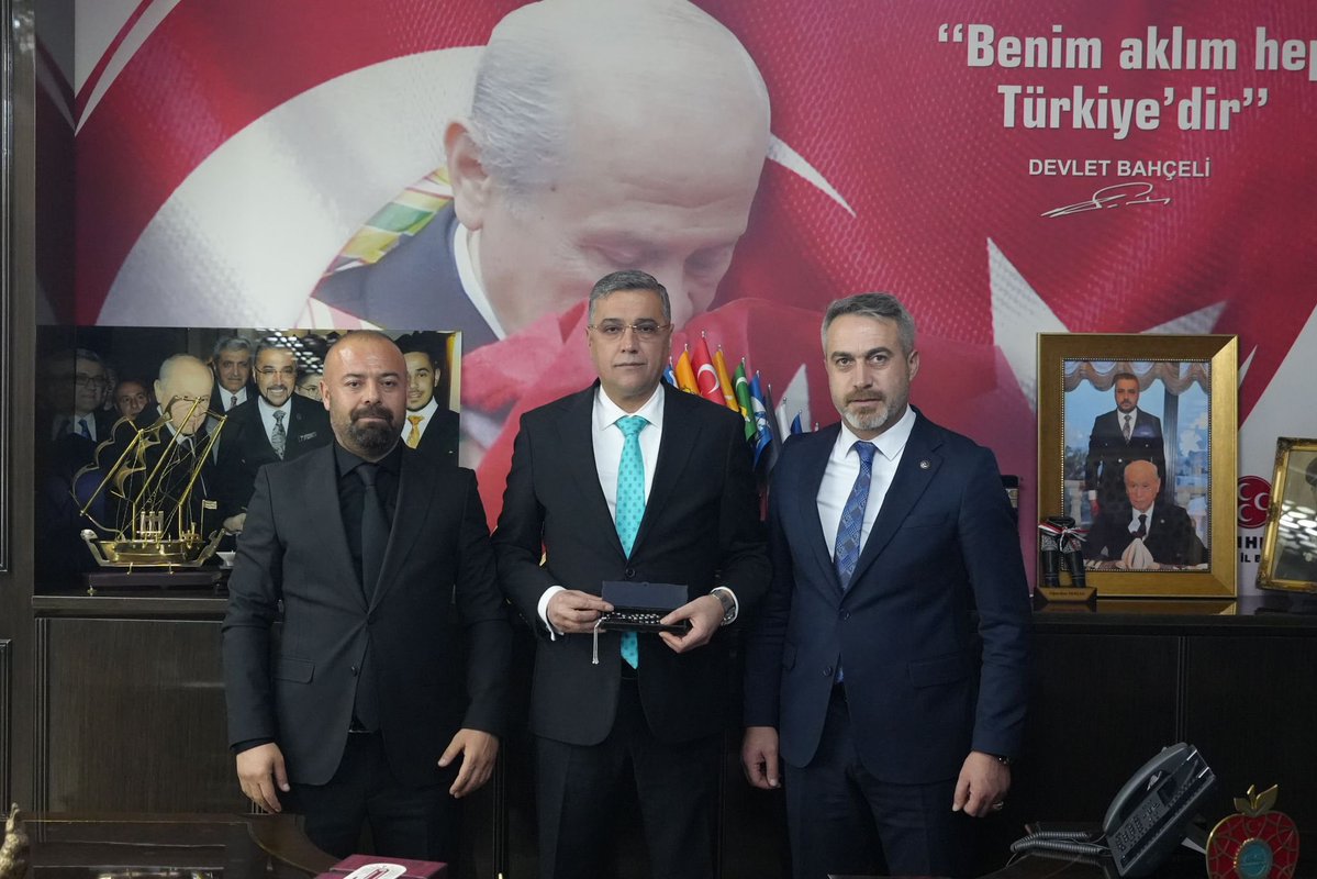 MHP Kahramanmaraş İl Başkan Yardımcısı İsmail Çevik ve ülküdaş Ömer Kalender, MHP Ankara İl Başkanı Alparslan Doğan'ı ziyaret etti