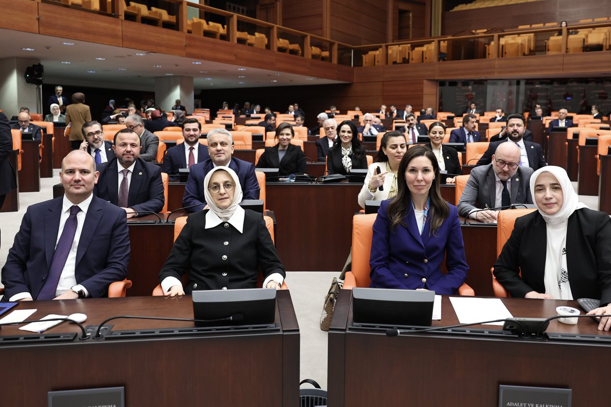 TBMM'de Devlet Memurları Kanunu'na İlişkin Kanun Teklifi Kabul Edildi