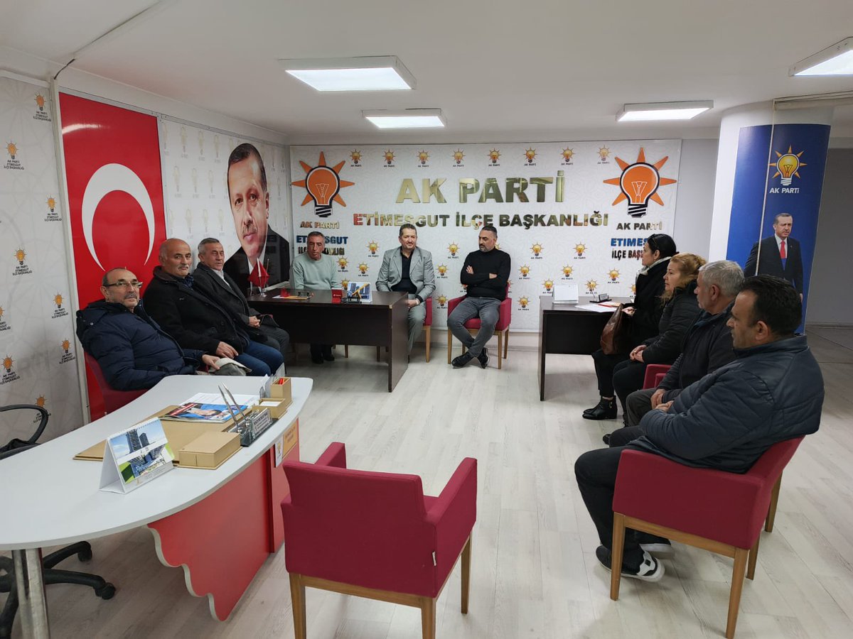 Alsancak Mahallesi Komisyonu Toplantısında Mahalle Sorunları Ele Alındı