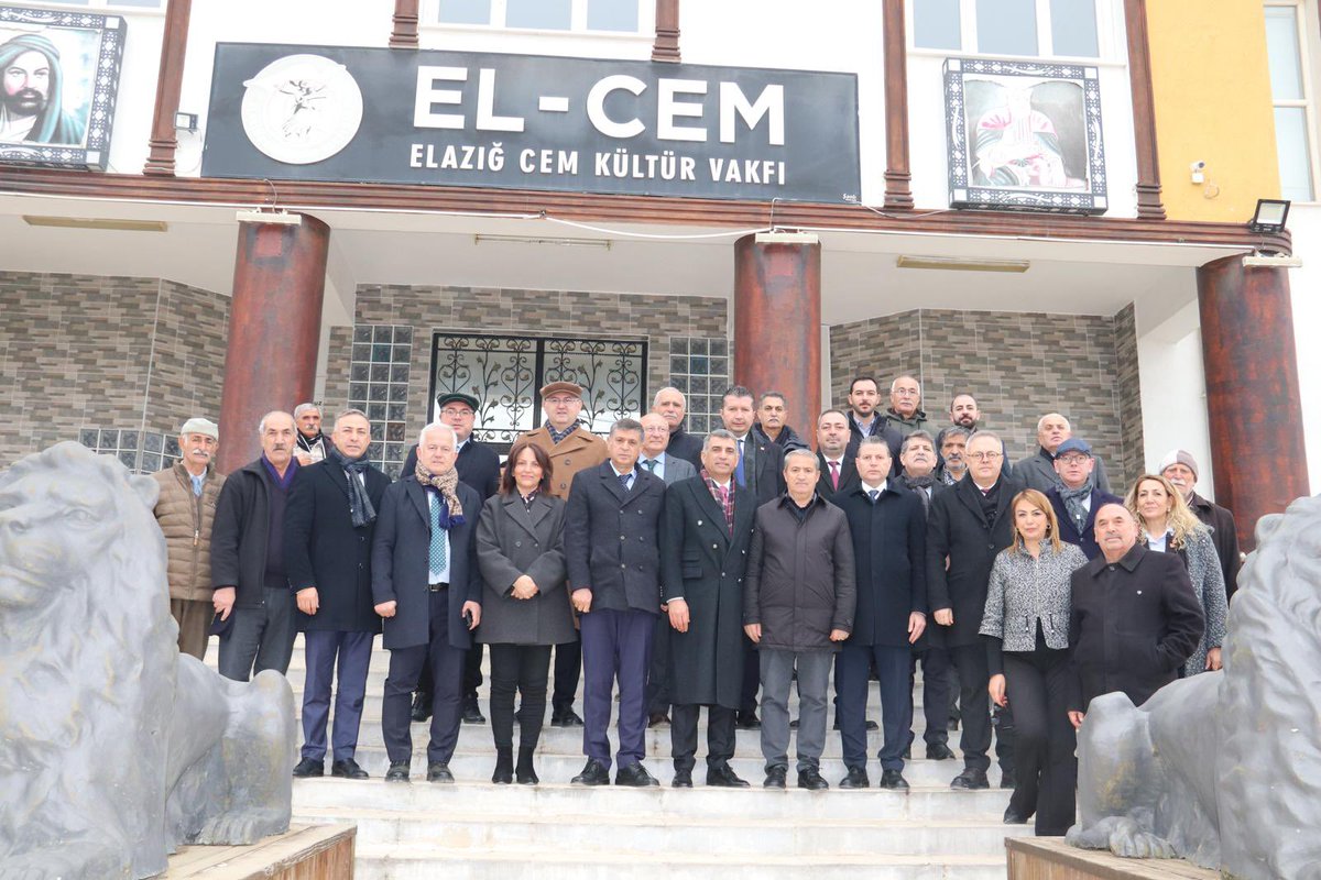 CHP'li Vekil Elazığ'da Cemevi Ziyareti Gerçekleştirdi